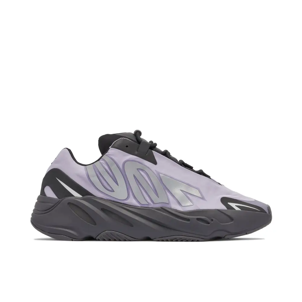 Yeezy Boost 700 MNVN Geode 