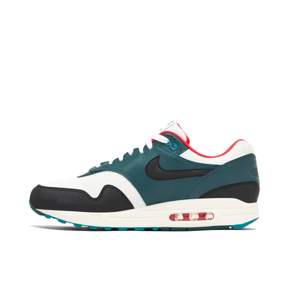 Nike Air Max 1 x Lebron Liverpool