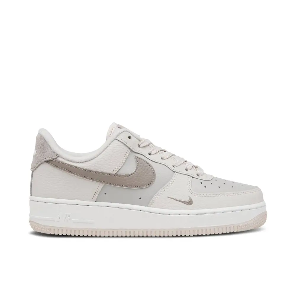 Nike Air Force 1 Low 07 Moon Fossil Womens 