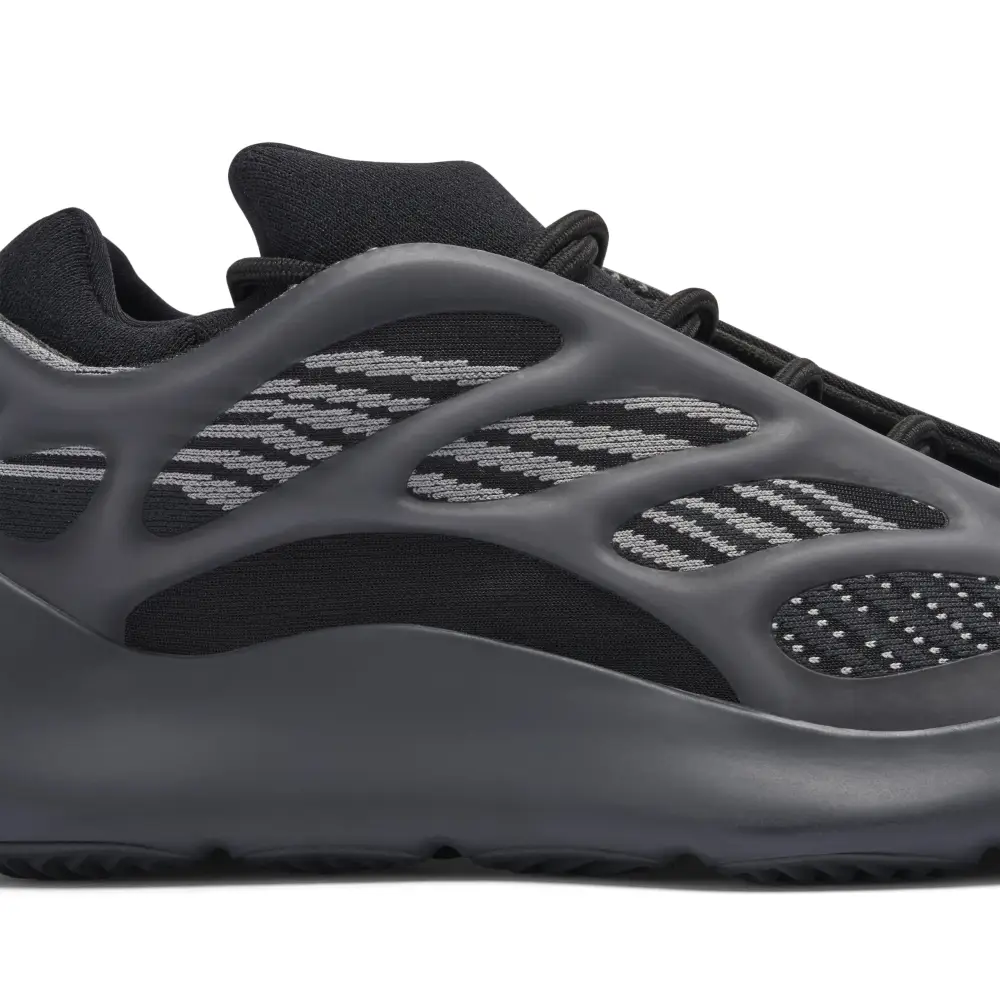 Yeezy 700 v3 Alvah 