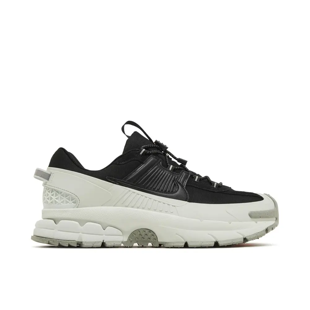 Nike Zoom Vomero 5 Roam Black Light Silver 9B34F1590