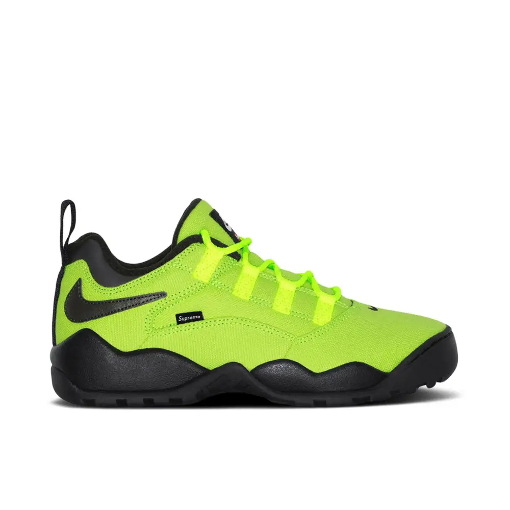 Nike SB Darwin Low Supreme Volt 