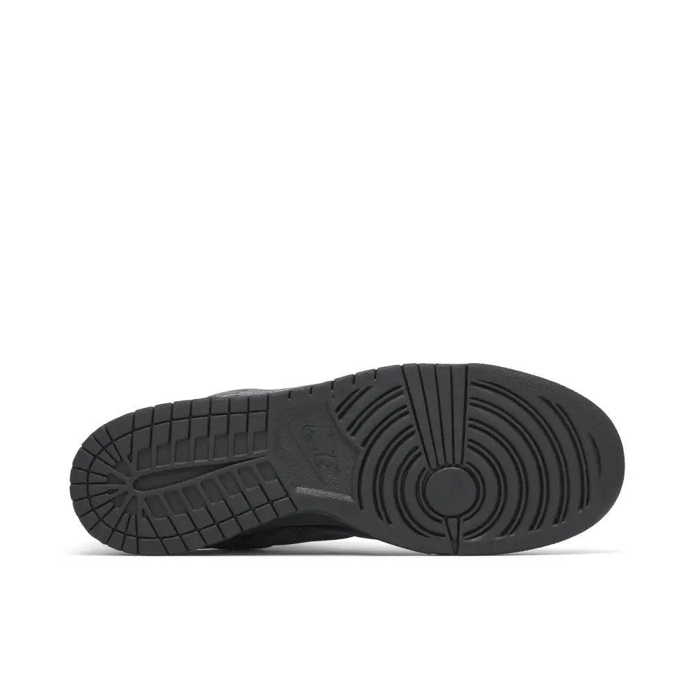 Dover Street Market x Nike Dunk Low Triple Black 