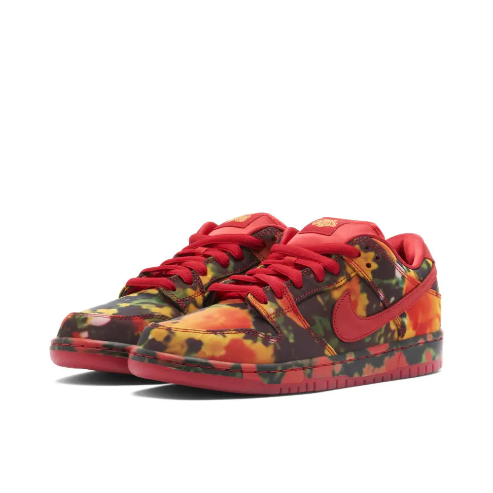 Nike SB Dunk Low The Wizard of Oz Poppy Field 
