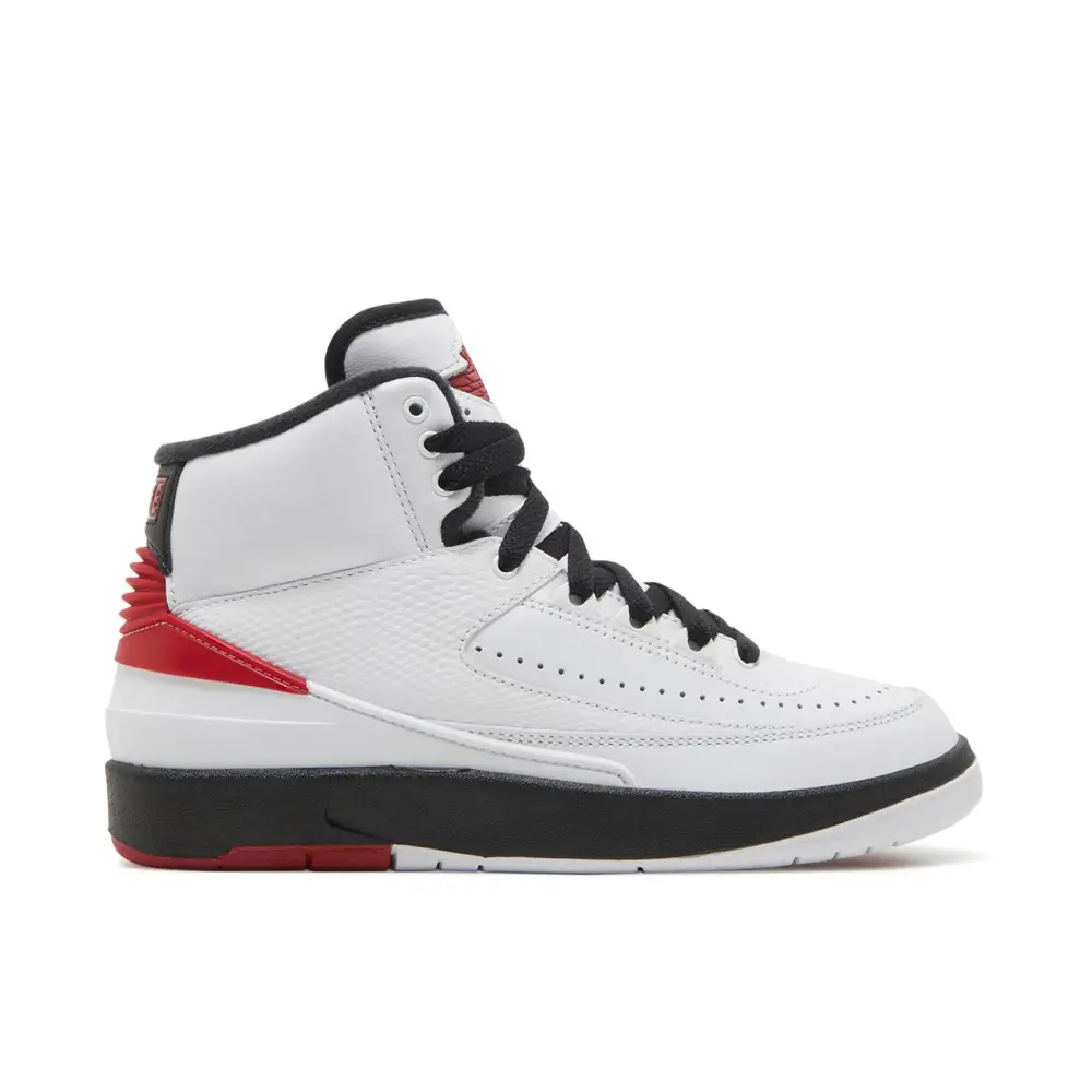 Air Jordan 2 Retro Chicago Womens 2022 190D02884