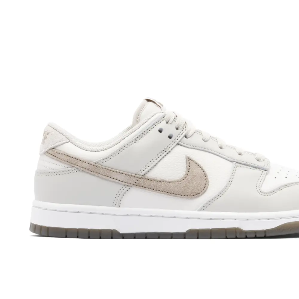 Nike Dunk Low SE Phantom Khaki