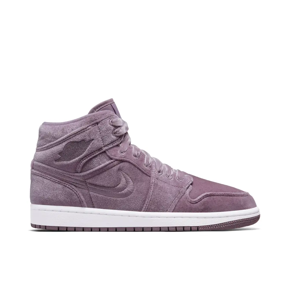 Air Jordan 1 Mid Purple Velvet 