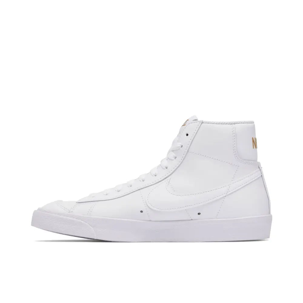 Nike Blazer Mid 77 LX Lucky Charm Womens FDB126