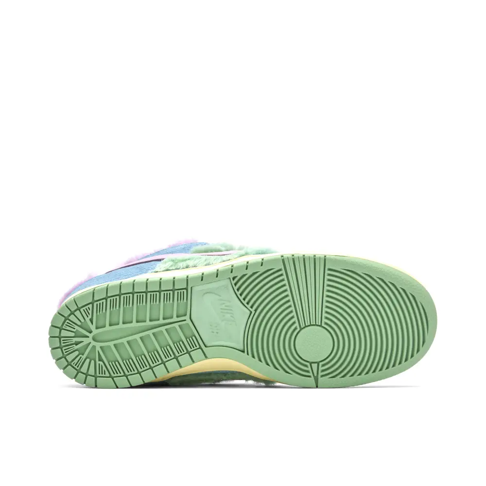 Nike SB Dunk Low Verdy Visty 
