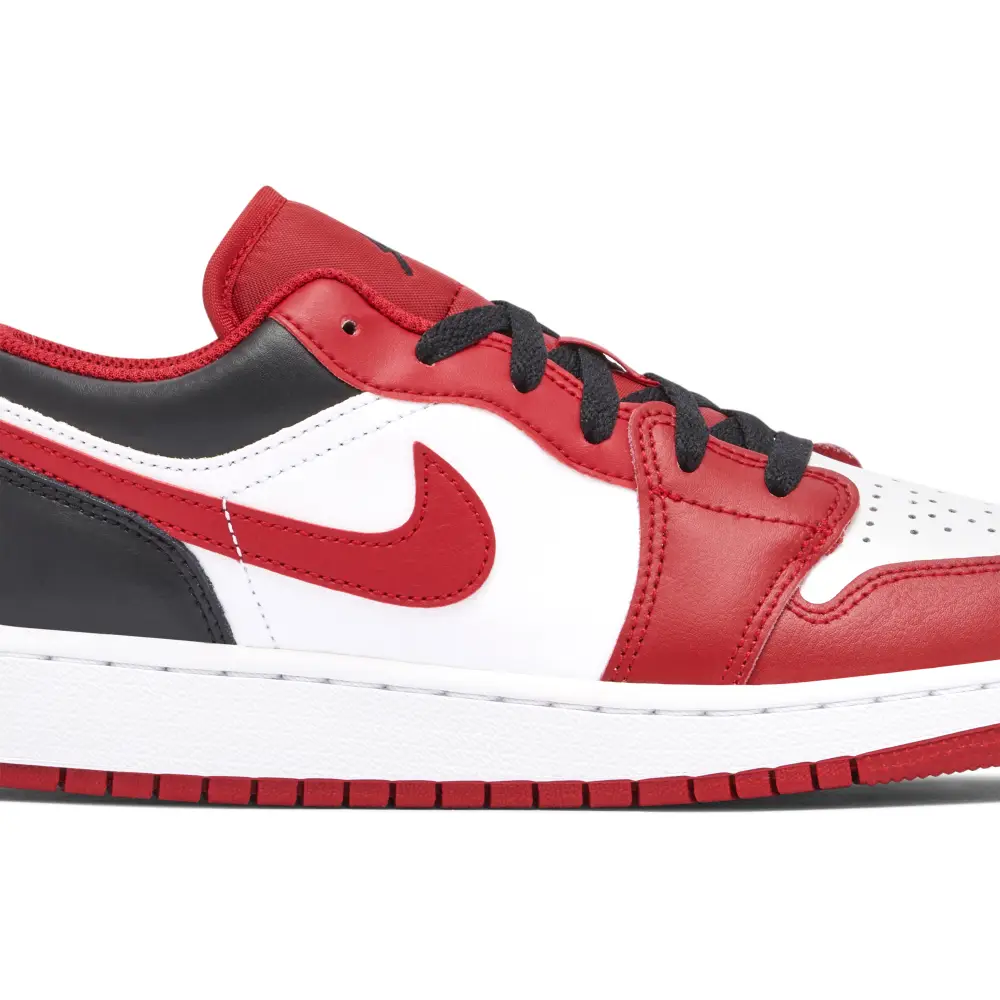 Air Jordan 1 Low Bulls GS 