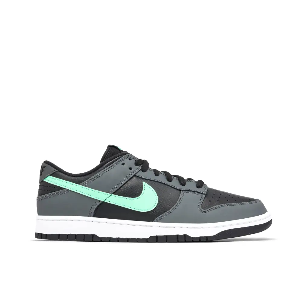 Nike Dunk Low Black Green Glow 9FEE3390