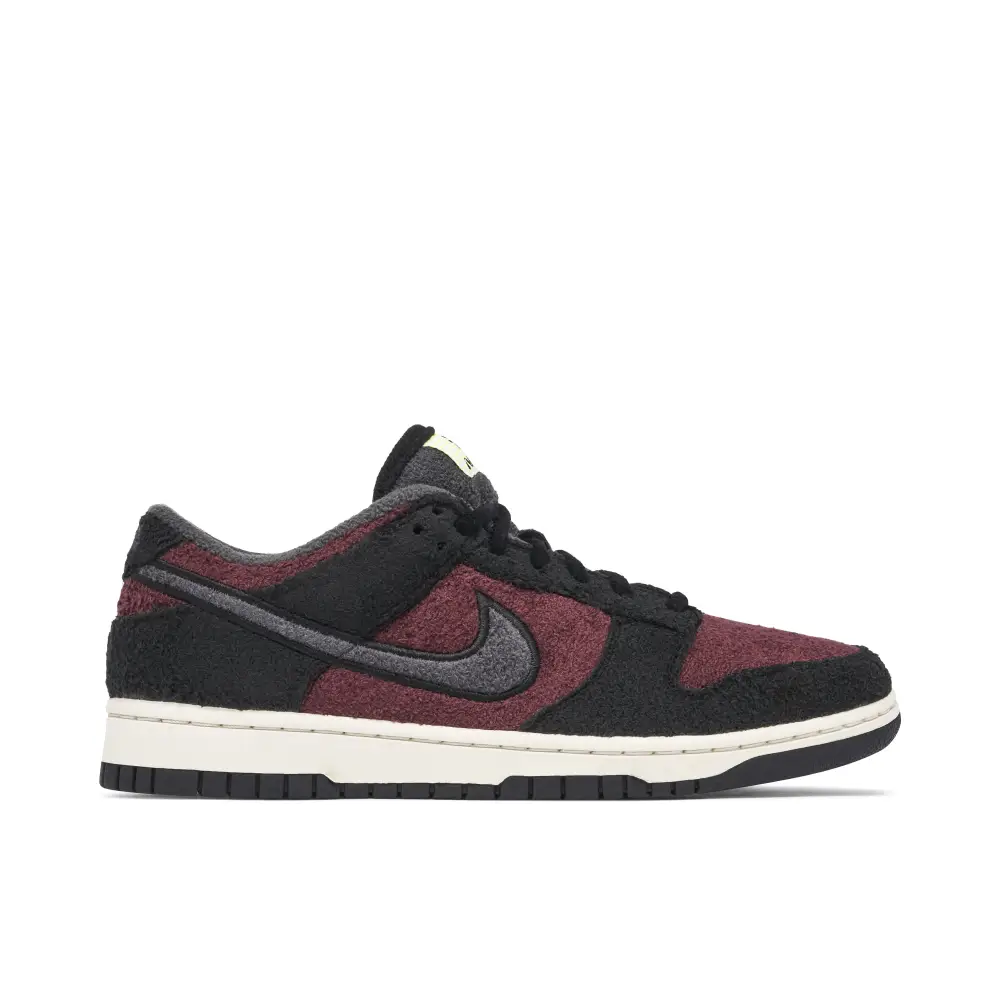 Nike Dunk Low Fleece Black Maroon F0F4A2801