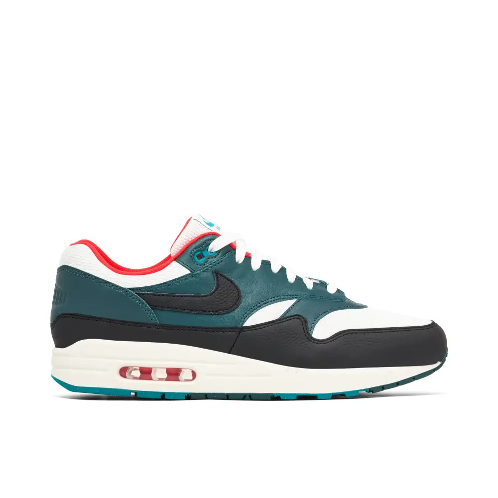 Nike Air Max 1 x Lebron Liverpool 