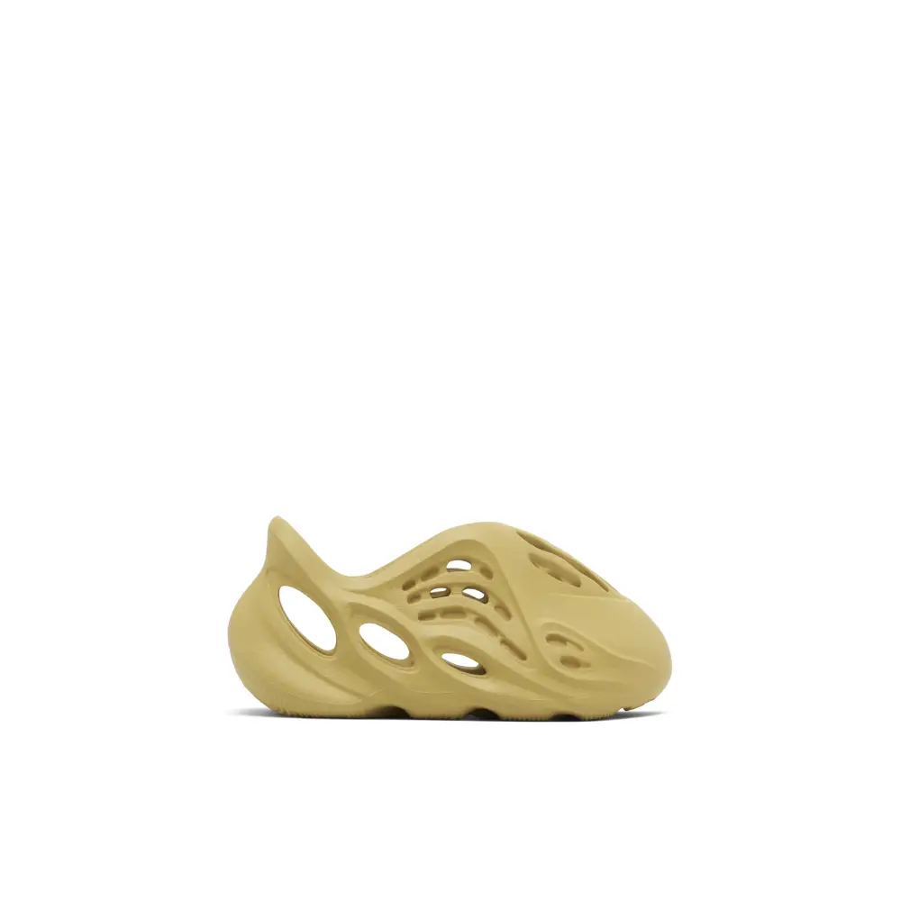 Yeezy Foam Runner Sulfur Infants 653A743
