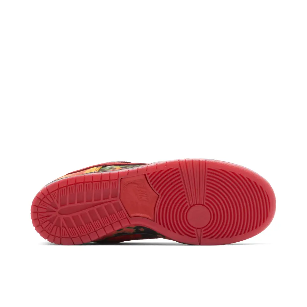 Nike SB Dunk Low The Wizard of Oz Poppy Field 