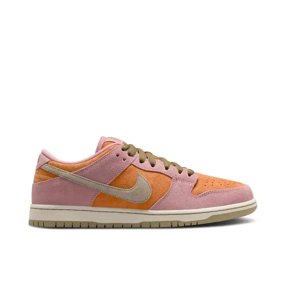 Nike SB Dunk Low Red Stardust