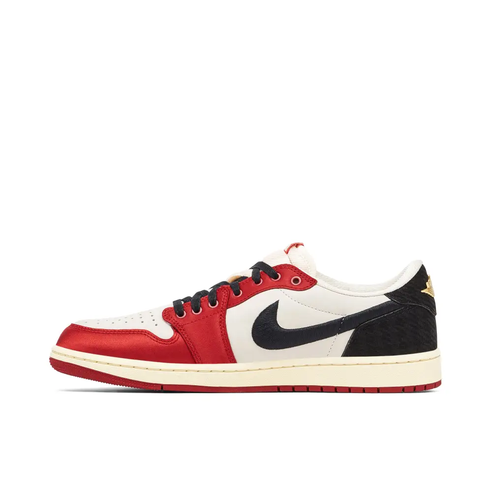 Air Jordan 1 Low Retro OG x Trophy Room Away