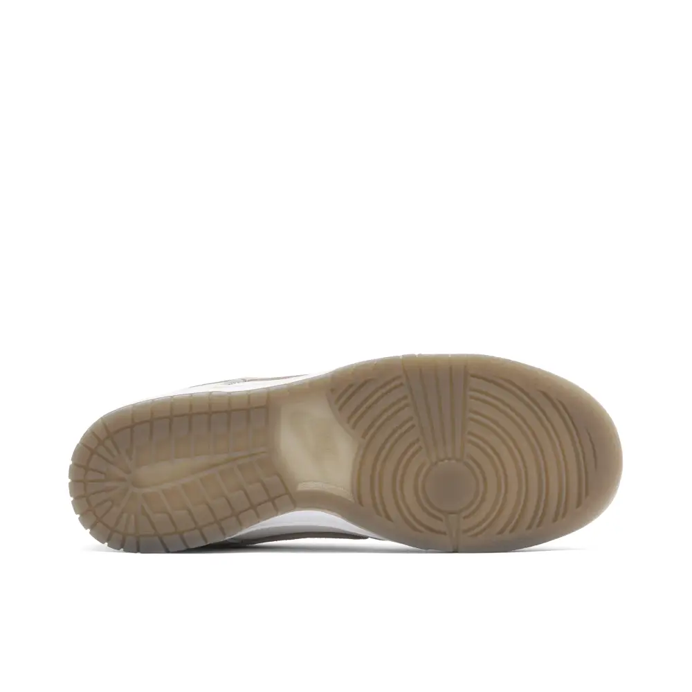 Nike Dunk Low SE Phantom Khaki 