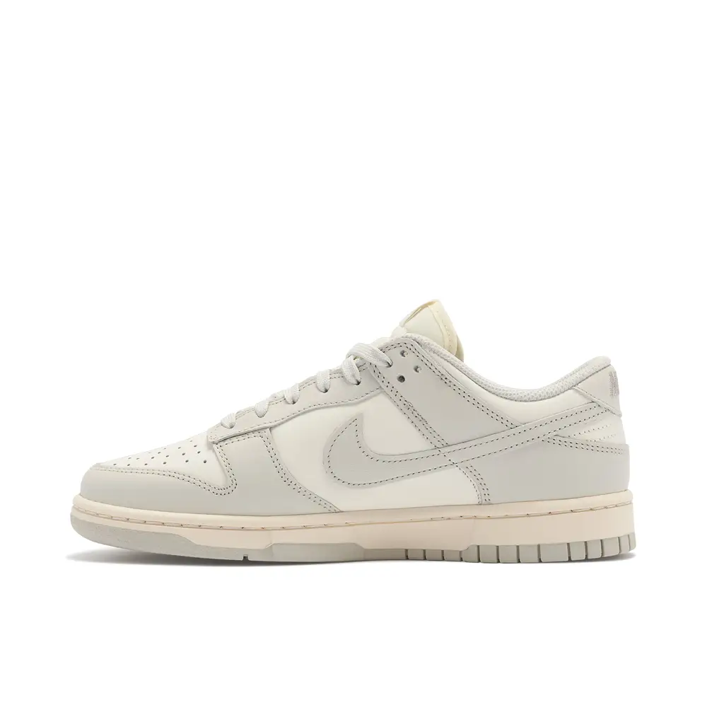 Nike Dunk Low Light Bone Womens 