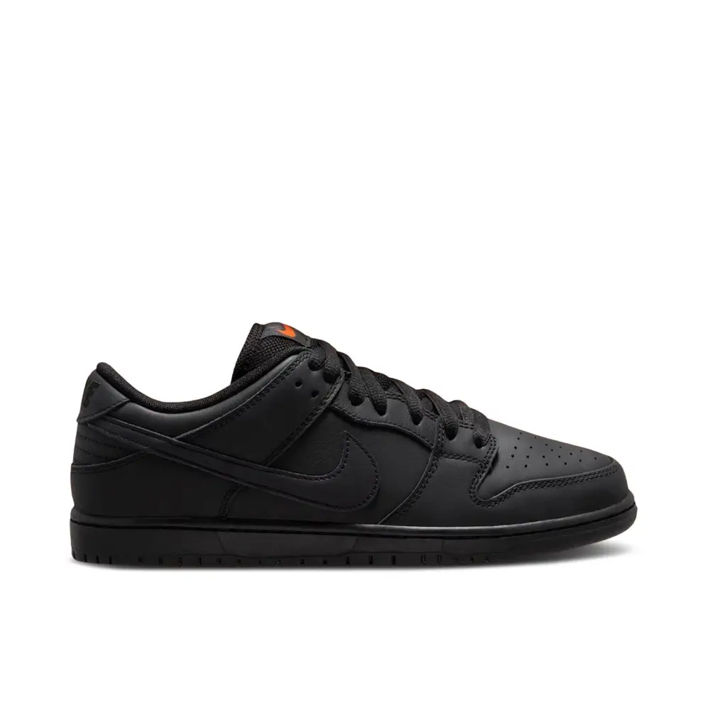 Nike SB Dunk Low Pro Triple Black E5D6E3161