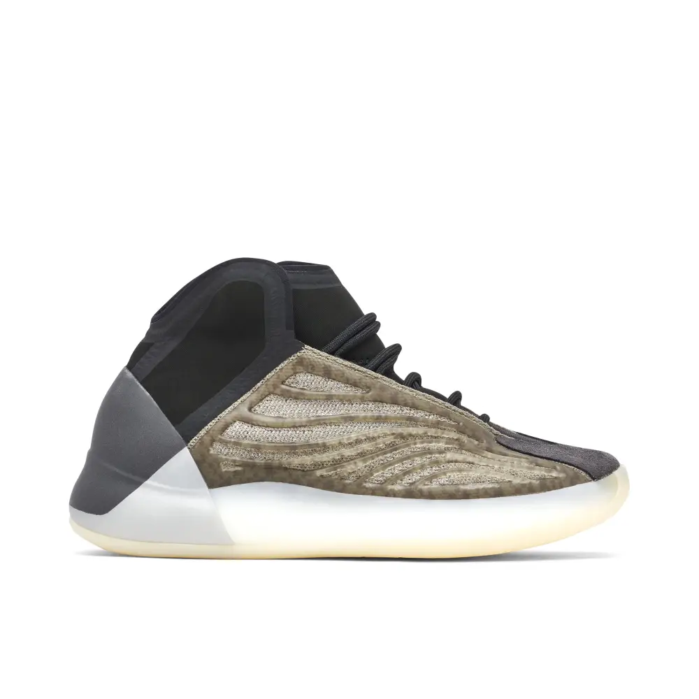 Yeezy QNTM Barium