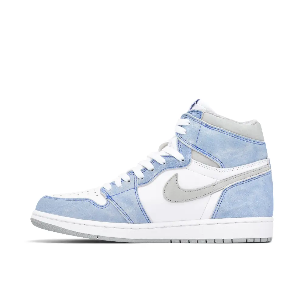Air Jordan 1 Retro High OG Hyper Royal 