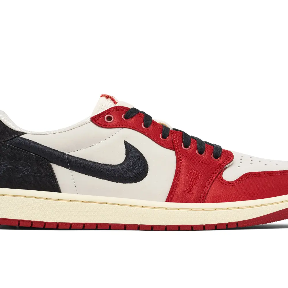 Air Jordan 1 Low Retro OG x Trophy Room Away 