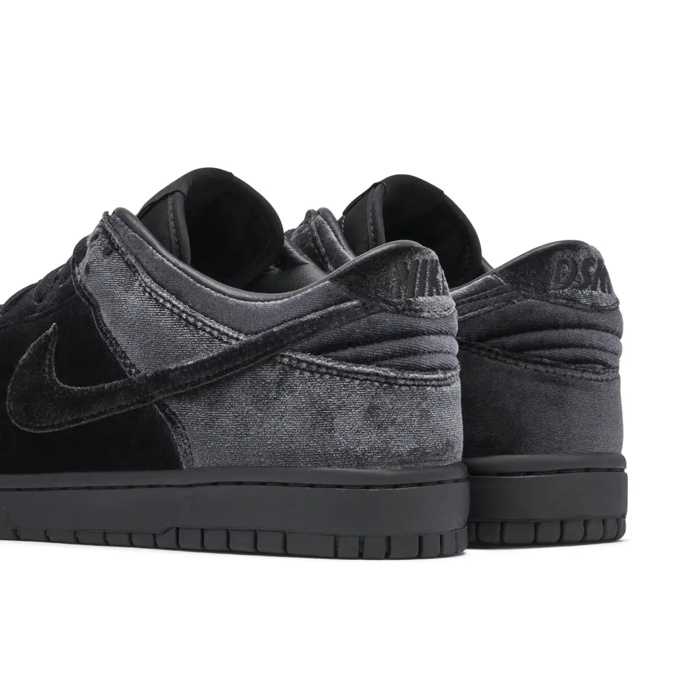 Dover Street Market x Nike Dunk Low Triple Black 