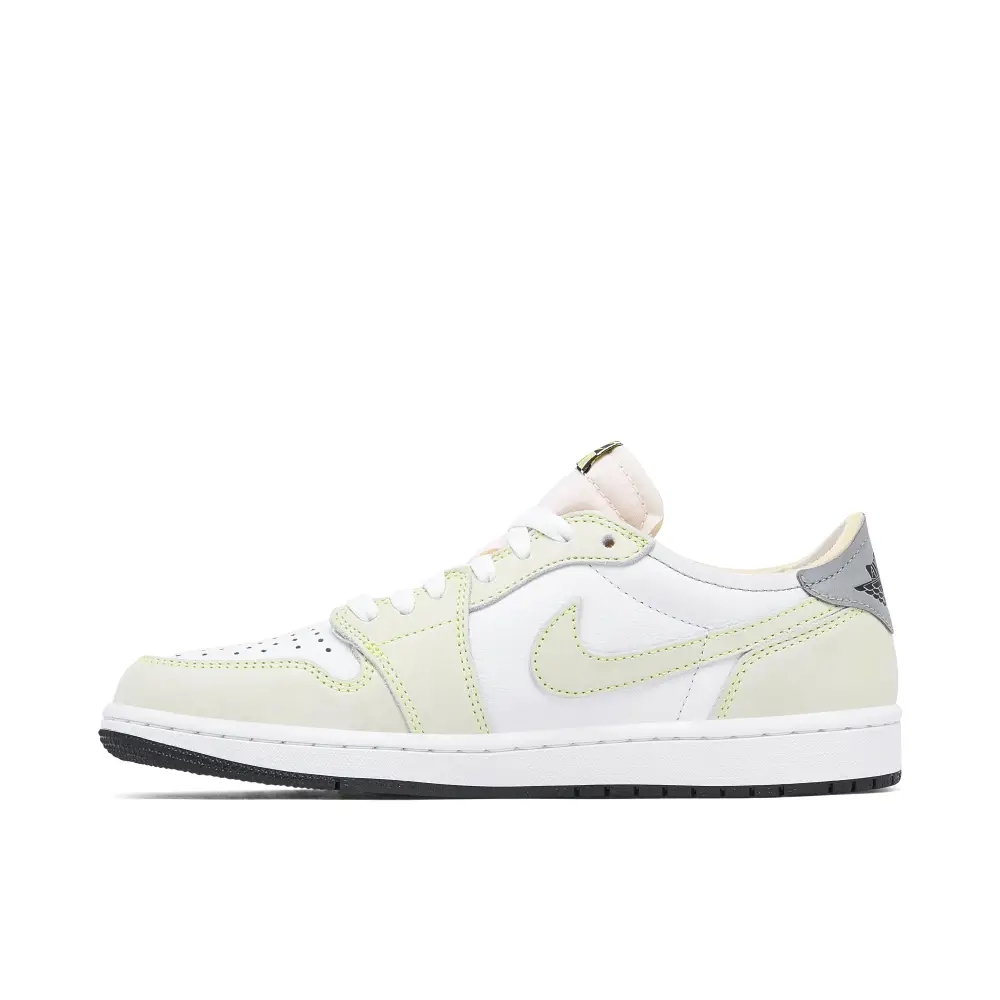 Air Jordan 1 Retro Low White Ghost Green Black 
