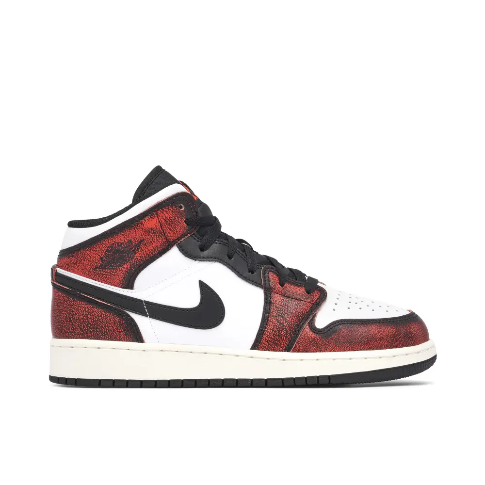 Air Jordan 1 Mid SE Black Infrared 23 GS 