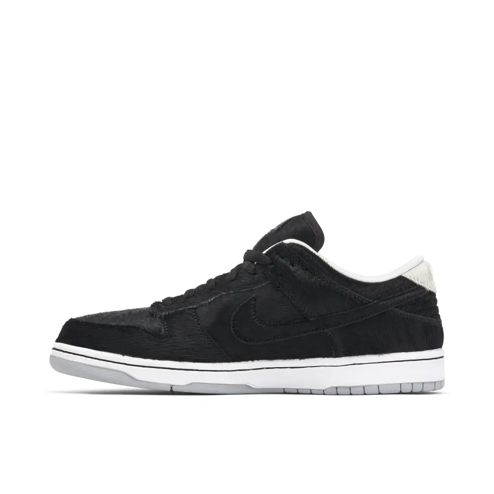Nike SB Dunk Low Medicom Toy 
