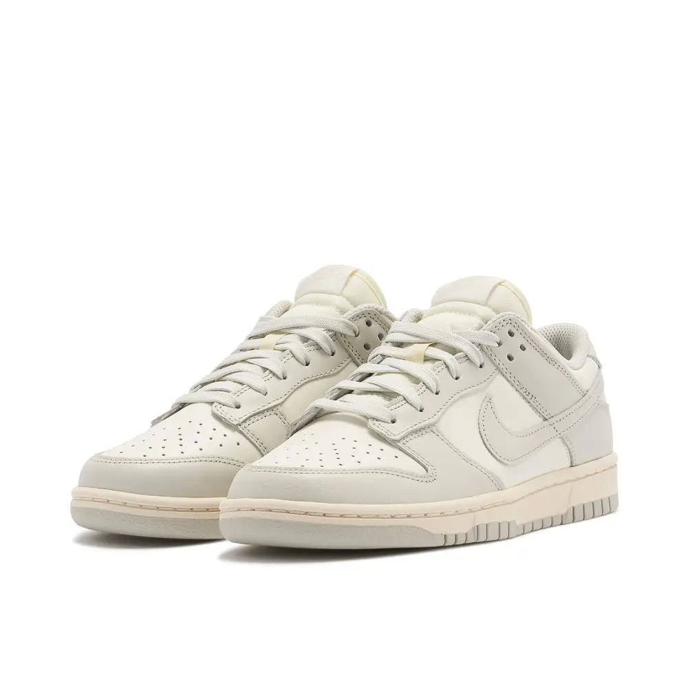 Nike Dunk Low Light Bone Womens