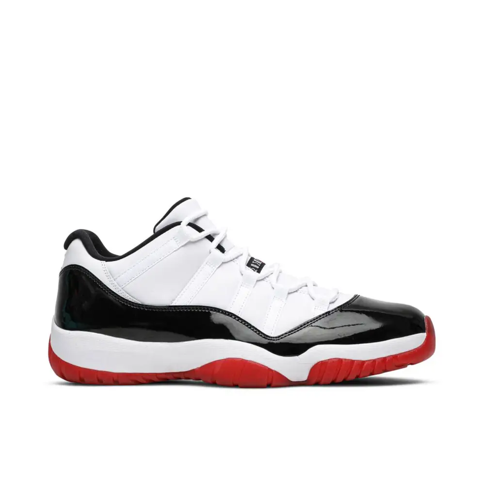 Air Jordan 11 Low Bulls 