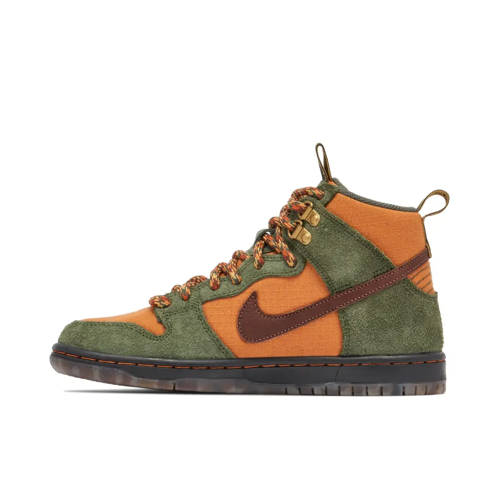 Pass-Port x Nike SB Dunk High Workboot 