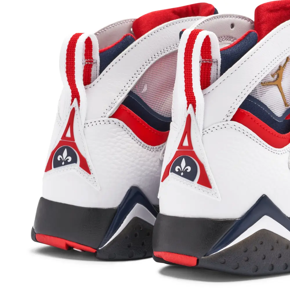 Paris Saint-Germain x Air Jordan 7 Retro
