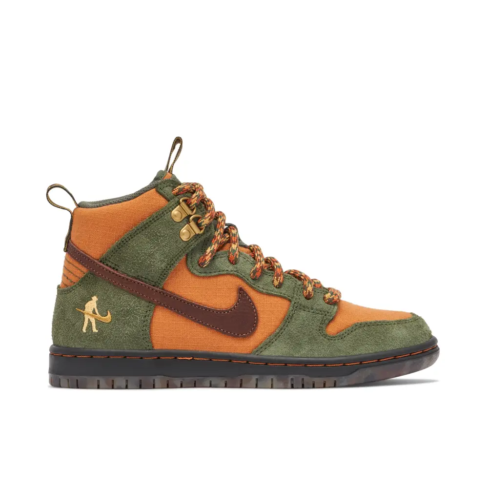 Pass-Port x Nike SB Dunk High Workboot 