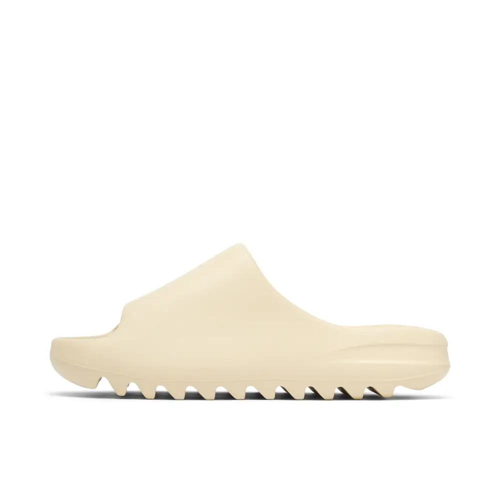 Yeezy Slide Bone (2022 Restock) 114C2797