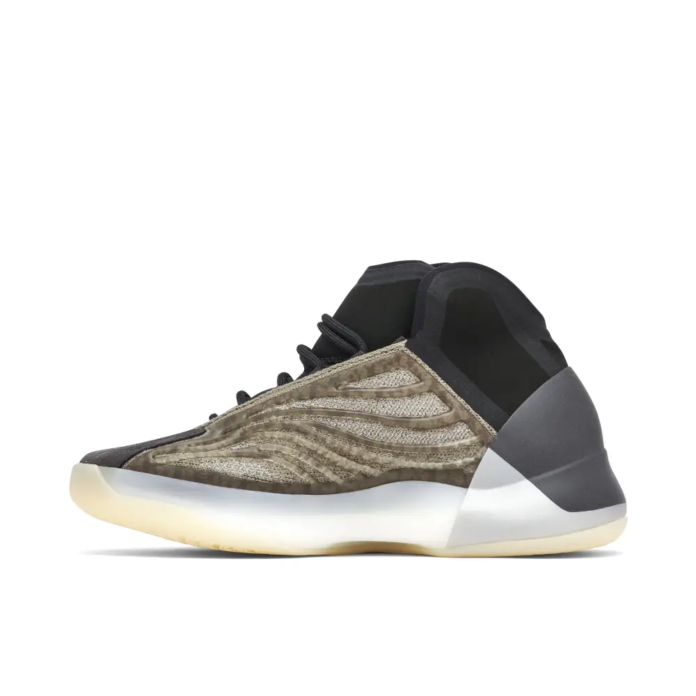 Yeezy QNTM Barium 