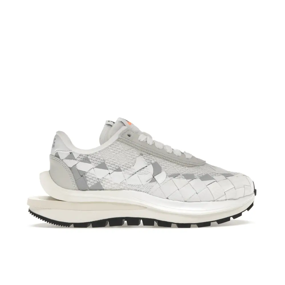 Nike VaporWaffle Woven x sacai x Jean Paul Gaultier White D6E4946