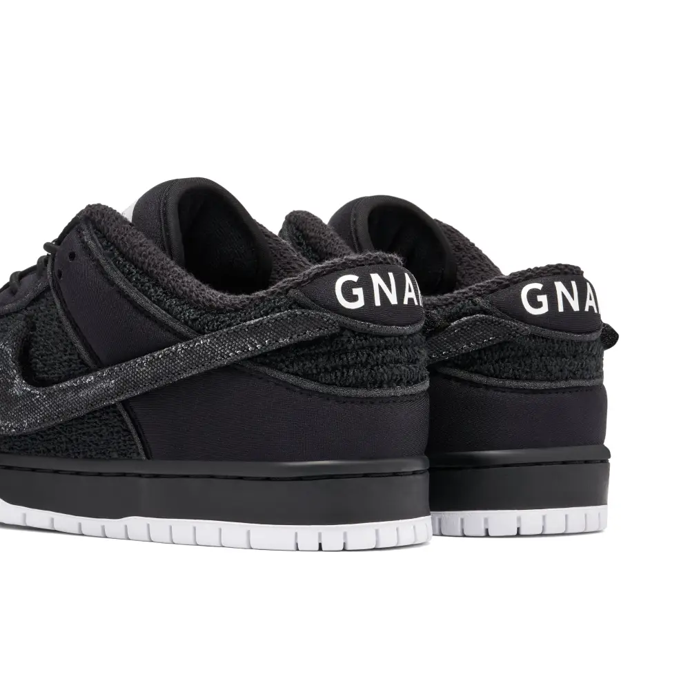 Nike Dunk Low SB x Gnarhunters
