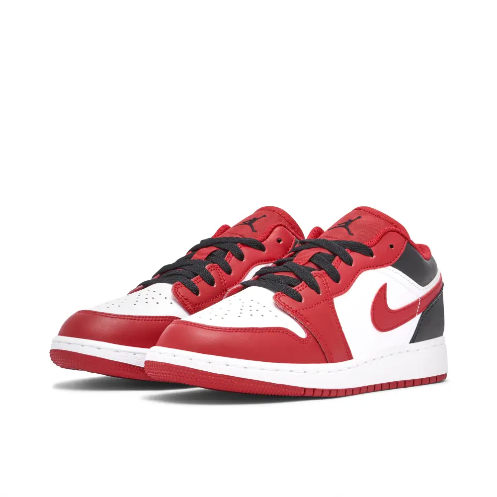 Air Jordan 1 Low Bulls GS 