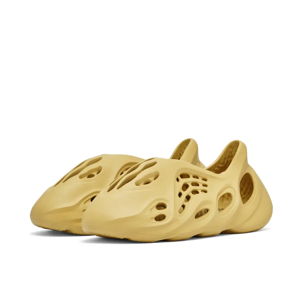 Yeezy Foam Runner Sulfur 