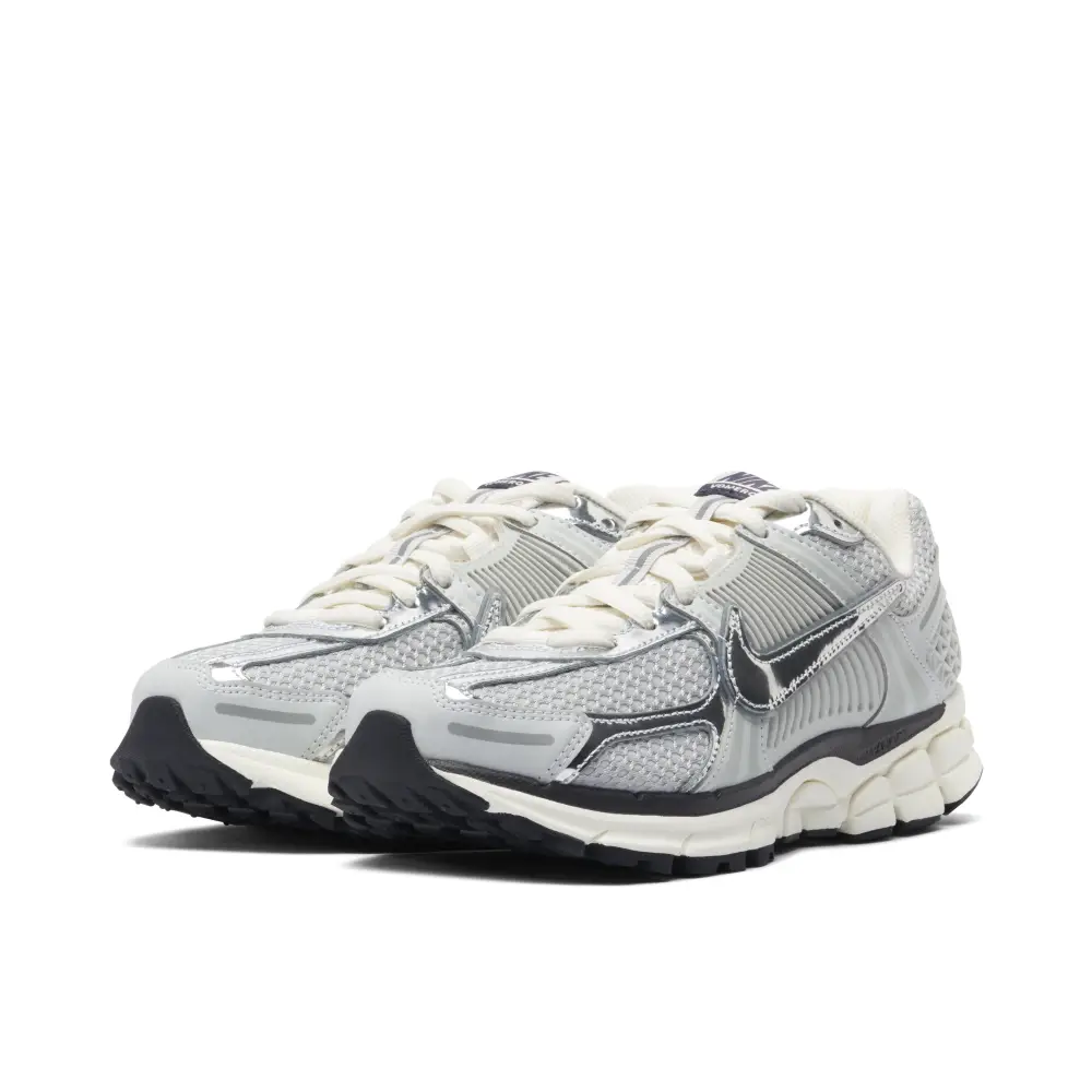 Nike Zoom Vomero 5 Photon Dust Chrome 