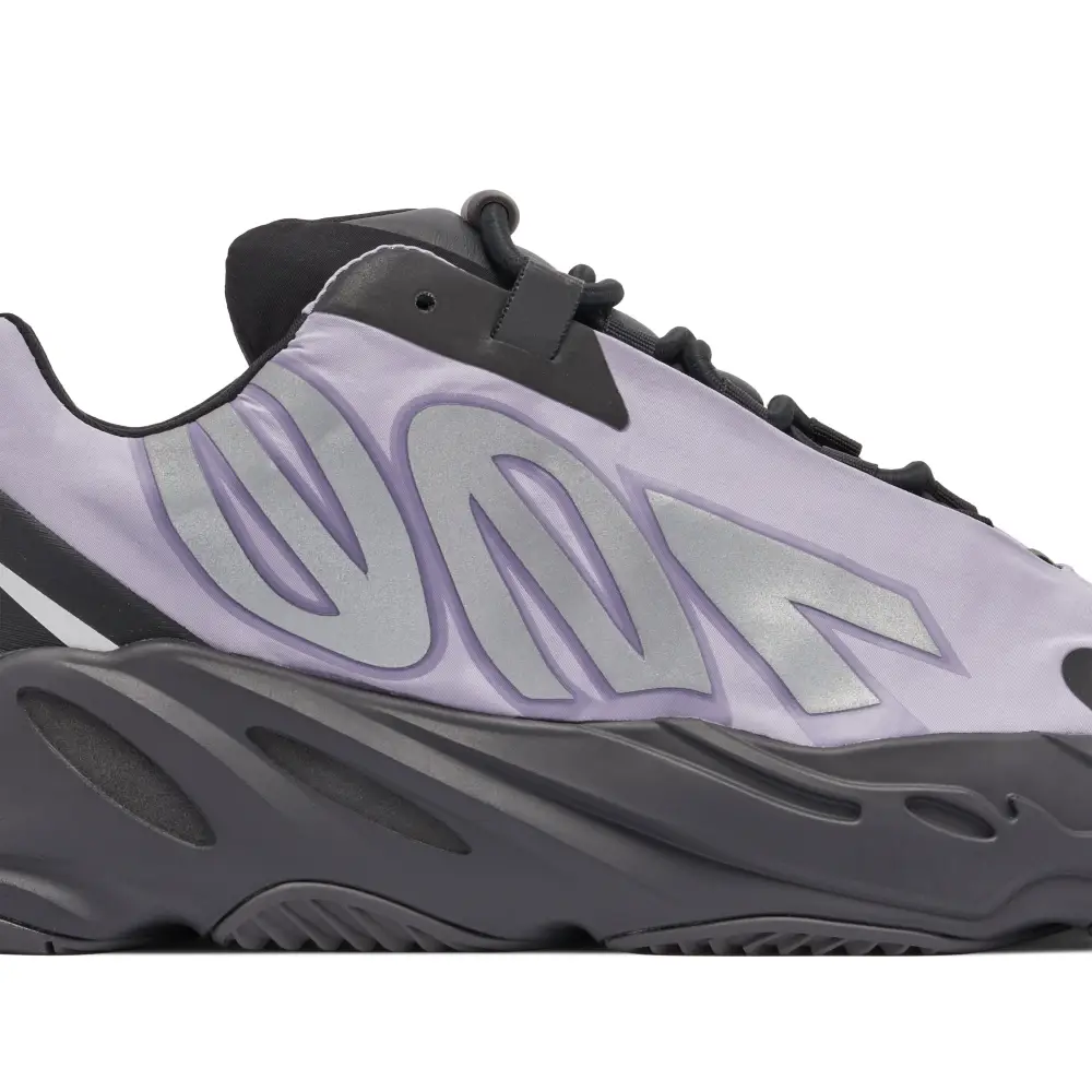 Yeezy Boost 700 MNVN Geode 
