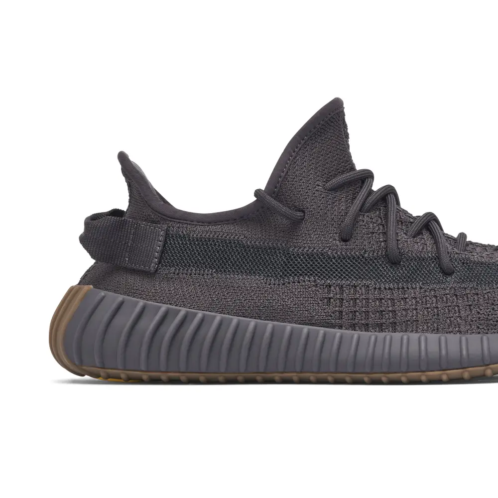 Yeezy Boost 350 v2 Cinder 