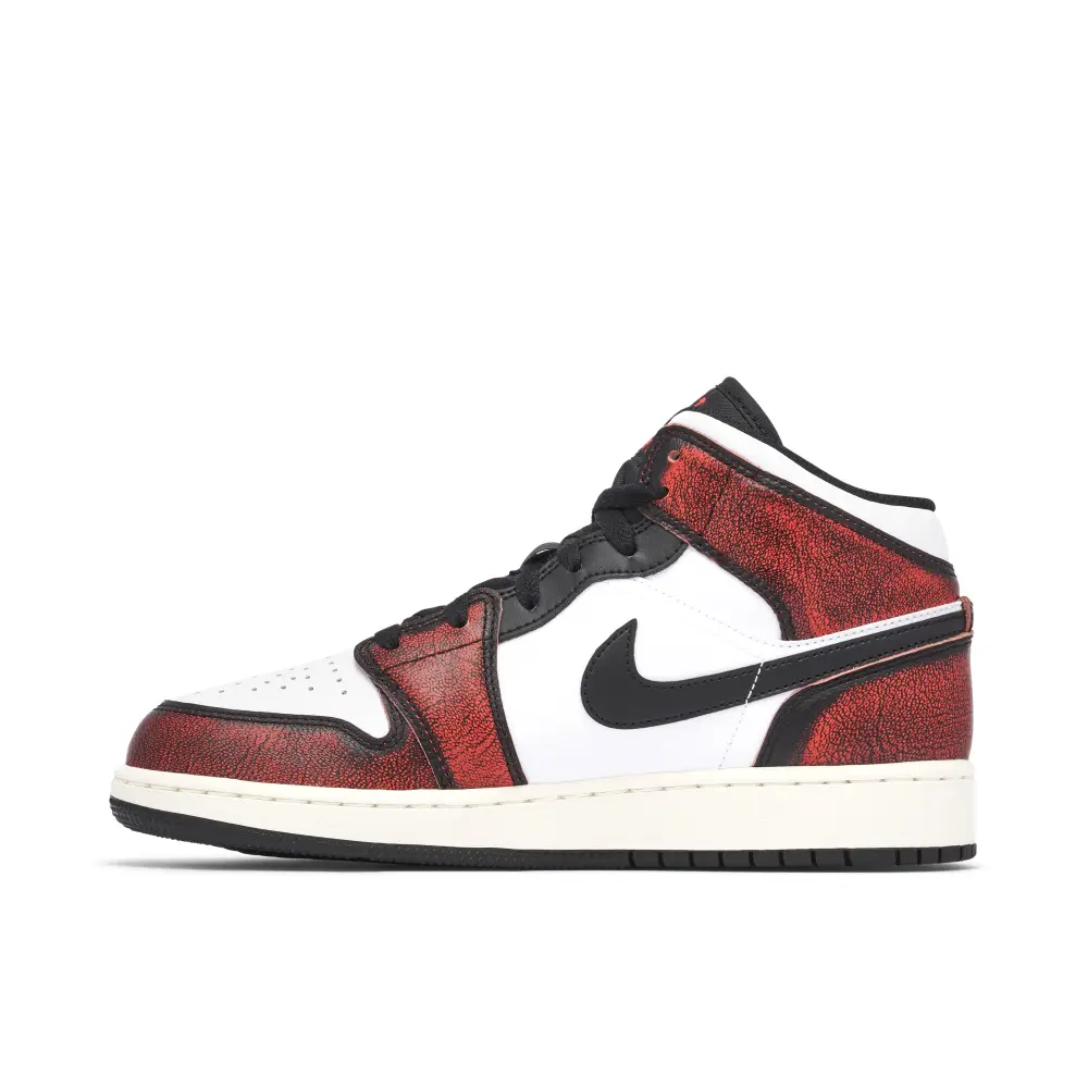 Air Jordan 1 Mid SE Black Infrared 23 GS 