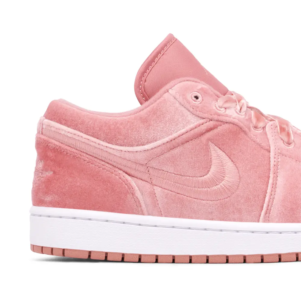 Air Jordan 1 Low Pink Velvet 
