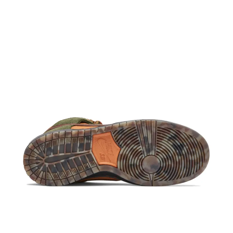 Pass-Port x Nike SB Dunk High Workboot 