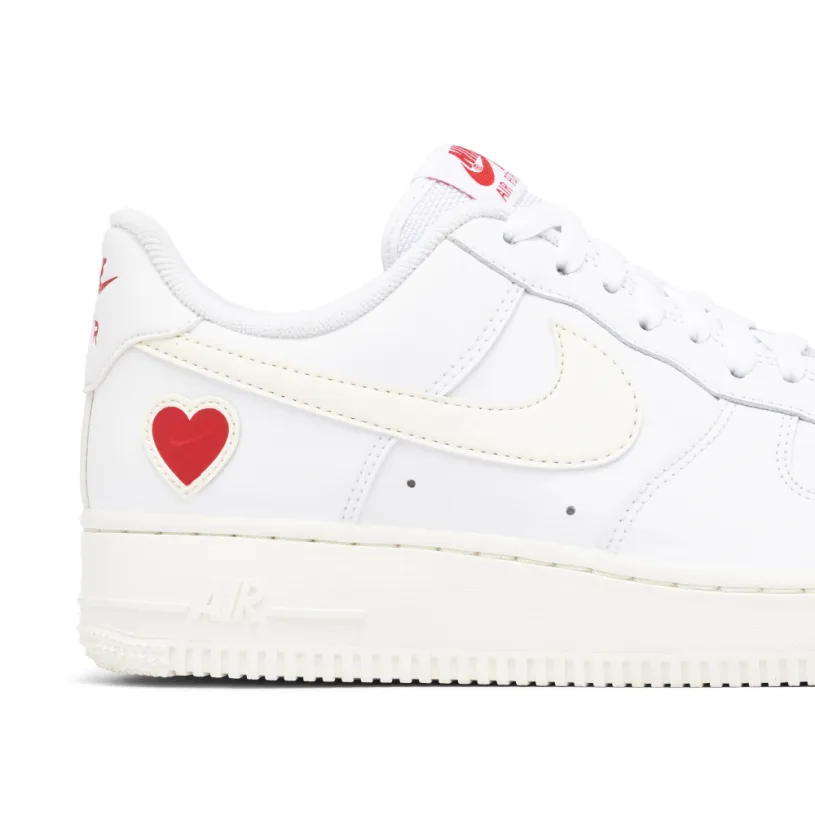 Nike Air Force 1 Valentine’s Day 