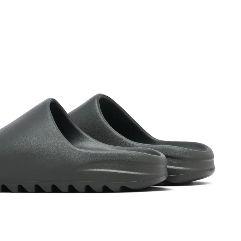 Yeezy Slides Dark Onyx 